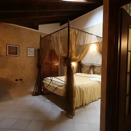 Vila Romeo And Juliet